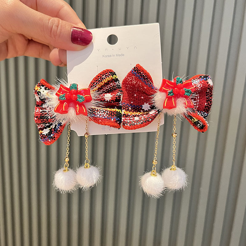 Pair of hair clips 3
