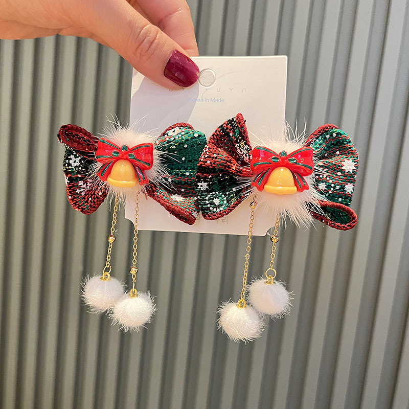 Pair of hair clips 4