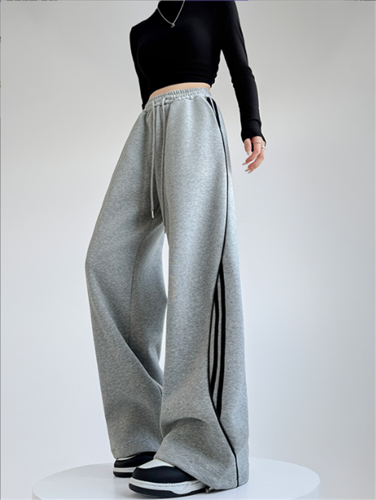 LIGHT GRAY